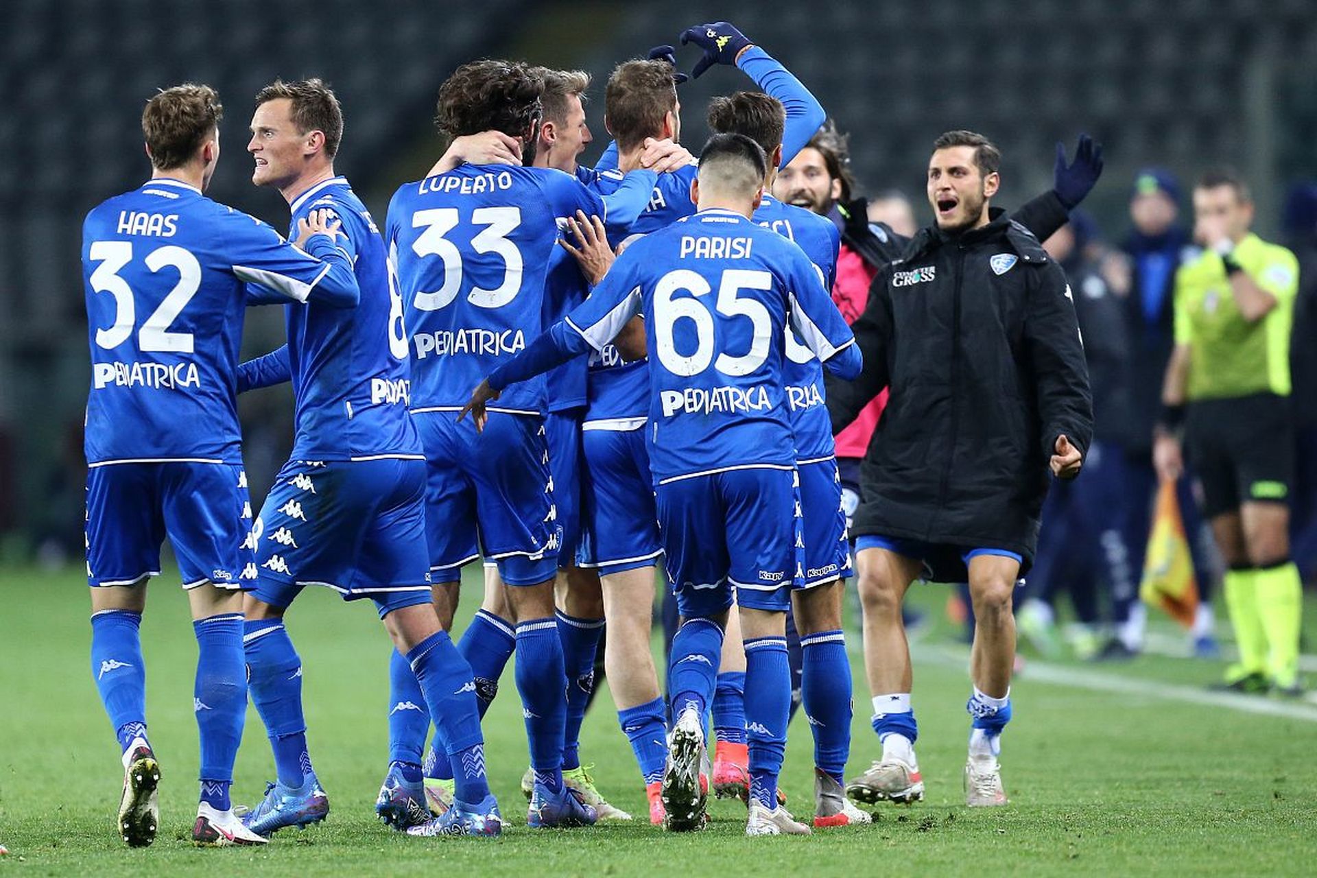 在关键比赛 在关键比赛