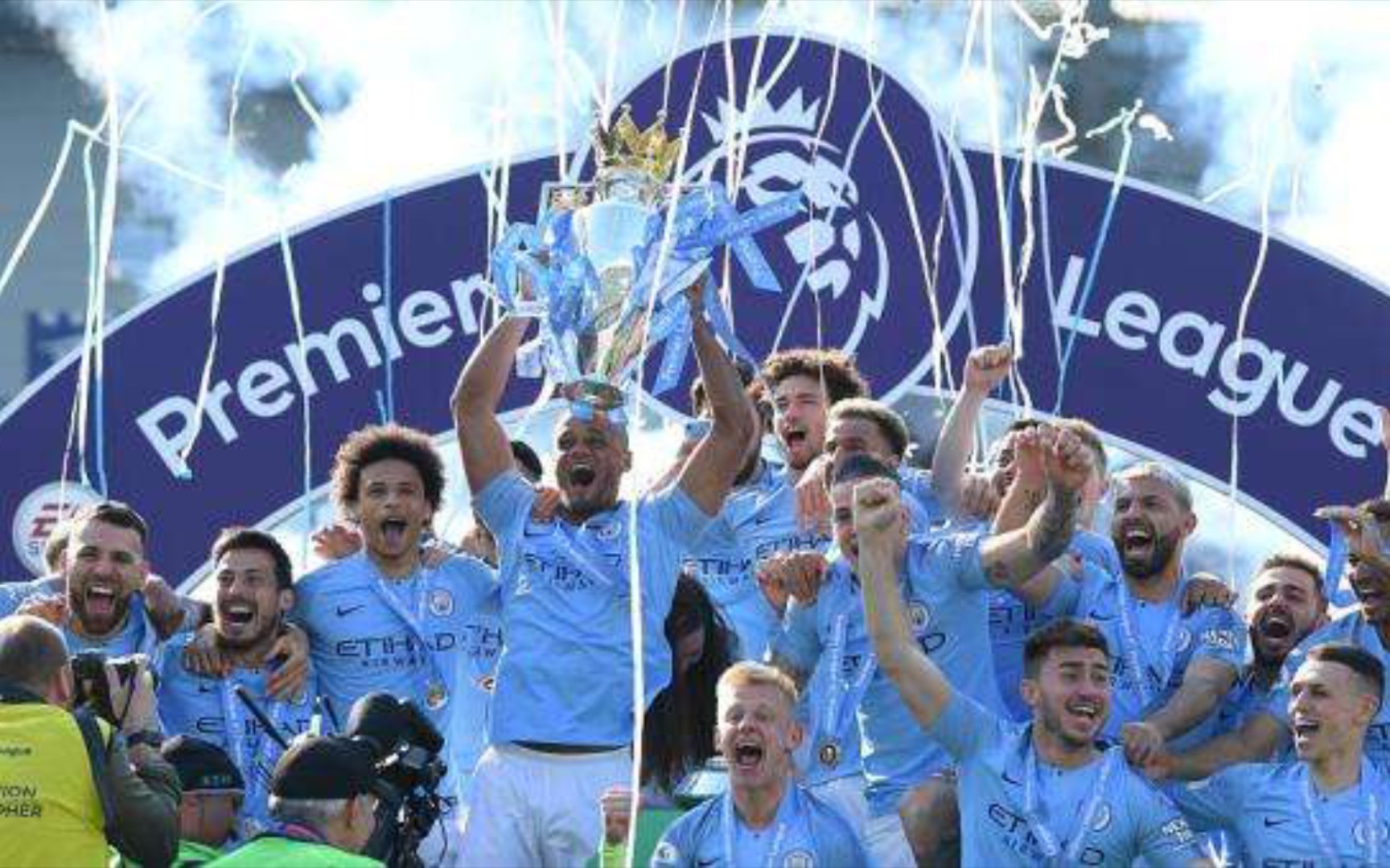 我们期待证 我们期待证